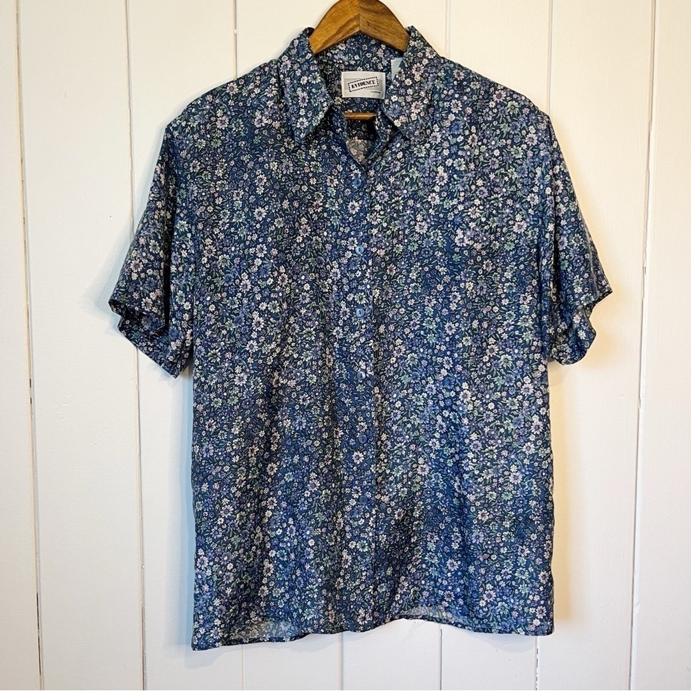 Vintage Evidence Floral 100% Silk Blouse. Size Medium.